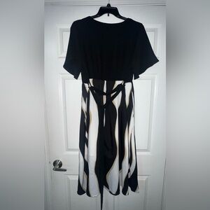 Bloomchic Dress Side 14-16